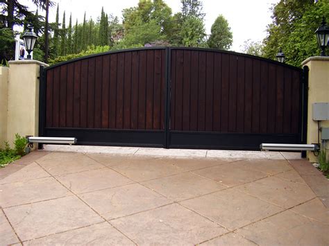 Automatic driveway gates. Things To Know About Automatic driveway gates. 